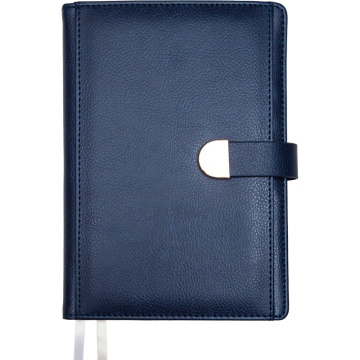 Ежедневник недат. А5 deVENTE Denver 272 стр.,синий,тв.обл.,кожзам, карман, магн.застежка