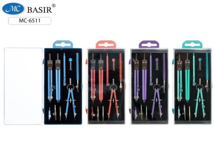 Готовальня: 9 предметов, в пластиковом футляре с европодвесом.