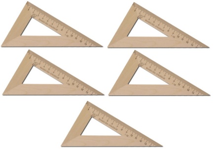 Треугольник деревянный. 30*16 см. УЧД