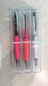 Ручка подарочная шариковая, поворотная, в прозрачном пластиковом футляре, розовая.белая.коралловая