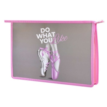 Папка д/тетрад. А4 (330*230*70) молния сверху, пластик "Будь разной"