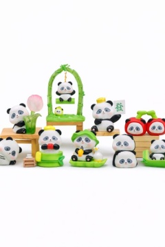 Игрушка-сюрприз в закрытой коробке "Медленная повседневная жизнь панды" 9-11см