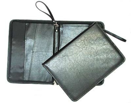 Папка деловая к/з А4 30мм 1 отделение Чёрная, 4 кармана, ручка-петля, на молнии