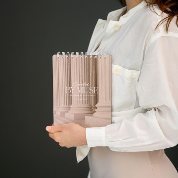 Скетчбук А5  45л., гребень, 190гр/м2 "Be Smart. Muse. Лестница"